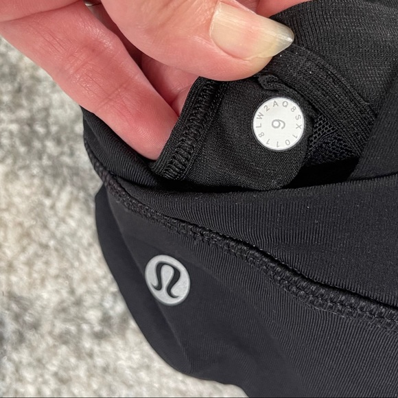 Lululemon Sports Bra Black - Picture 4 of 4